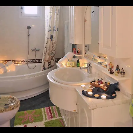 Semesterbostad Diomidi's House